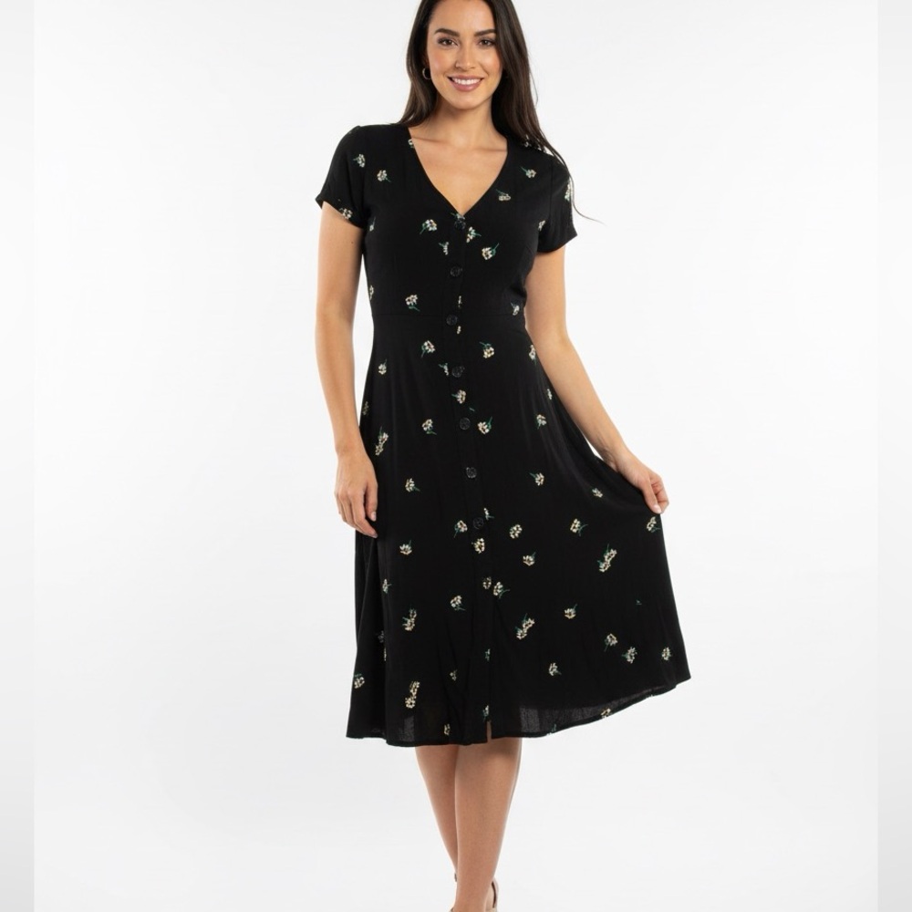 BLACK FLORAL BUTTON DOWN FEMININE DRESS SIZE SMALL OLD NAVY